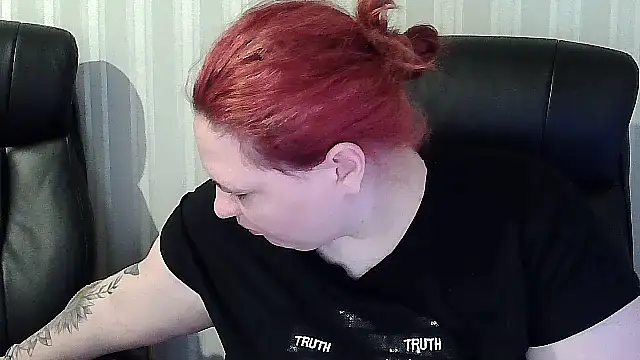 Snapshot of OskaAh chatting on 01-14-26, 03:15 OskaAh online show from 01-14-26, 03:15