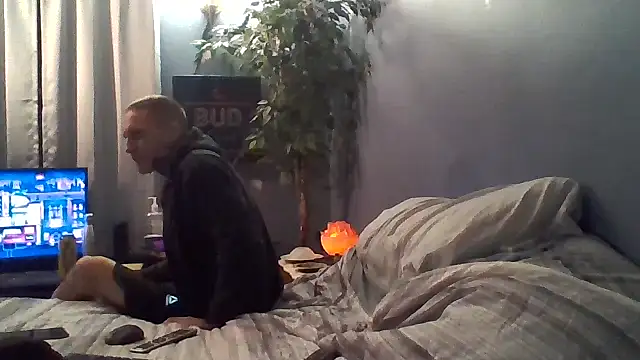 hotnready42069 online show from 01-12-26, 11:20