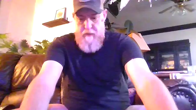 Snapshot of Moeblick chatting on 01-14-26, 04:32 Moeblick online show from 01-14-26, 04:32