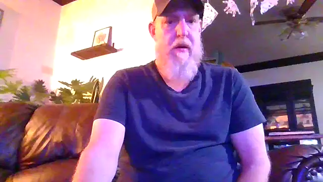 Snapshot of Moeblick chatting on 01-13-26, 01:15 Moeblick online show from 01-13-26, 01:15