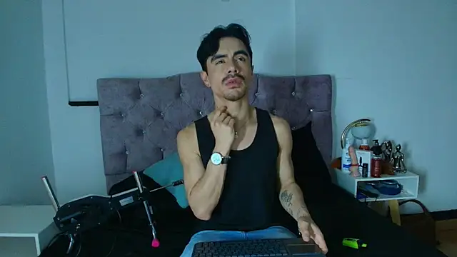 Ethan Briggs  online show from 03-20-26, 03:40