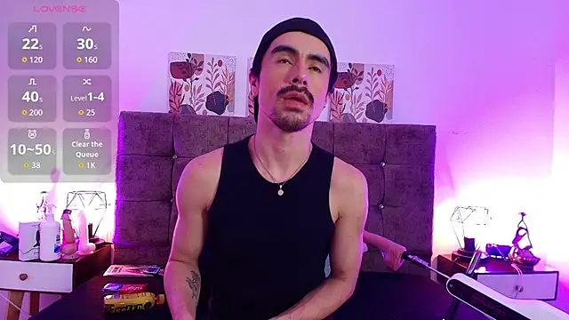 Ethan Briggs  online show from 06-24-26, 02:32