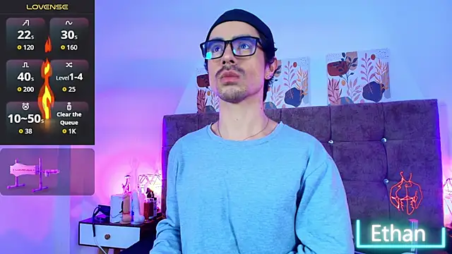 Ethan Briggs  online show from 06-27-26, 03:23