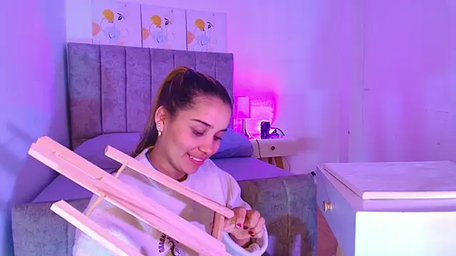 Lucy Carson  online show from 04-03-26, 03:13