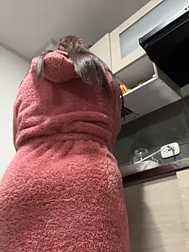 Snapshot of Pretty__Milf chatting on 03-23-26, 10:37 Pretty Milf online show from 03-23-26, 10:37