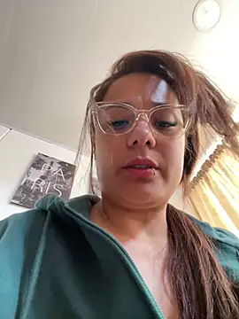 Pretty  Milf online show from 07-17-26, 04:26