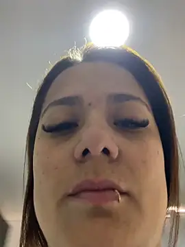 Snapshot of Pretty__Milf chatting on 03-21-26, 02:54 Pretty Milf online show from 03-21-26, 02:54