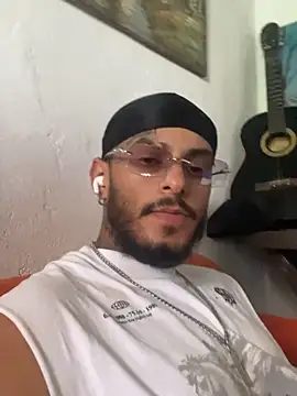 liyamjunior online show from 02-14-26, 04:18