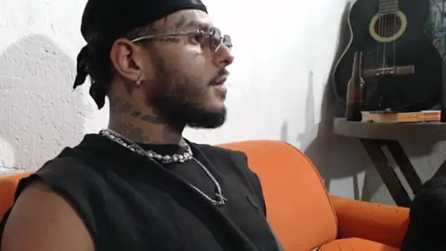 liyamjunior online show from 02-16-26, 06:01