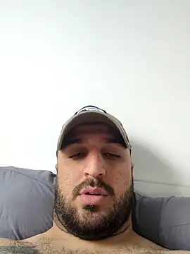 Snapshot of Mertozer01 chatting on 03-22-26, 10:50 Mertozer01 online show from 03-22-26, 10:50