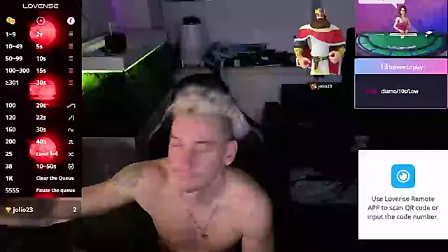 Snapshot of Rayzel_White chatting on 05-17-26, 01:05 Rayzel White online show from 05-17-26, 01:05