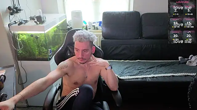 Rayzel White online show from 02-09-26, 12:25