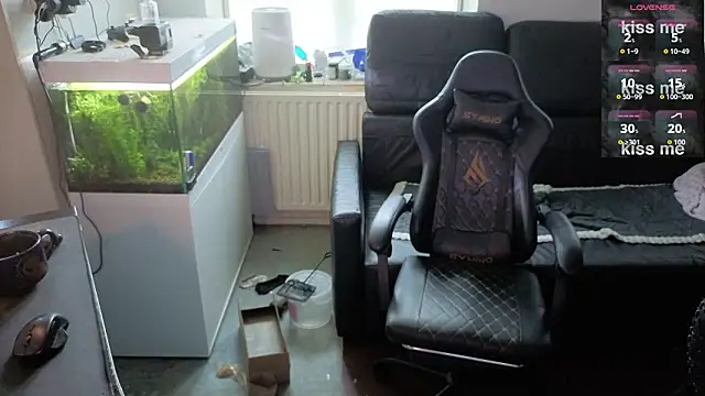 Rayzel White online show from 02-07-26, 02:14