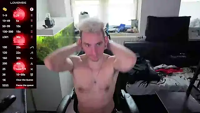 Snapshot of Rayzel_White chatting on 05-09-26, 05:49 Rayzel White online show from 05-09-26, 05:49