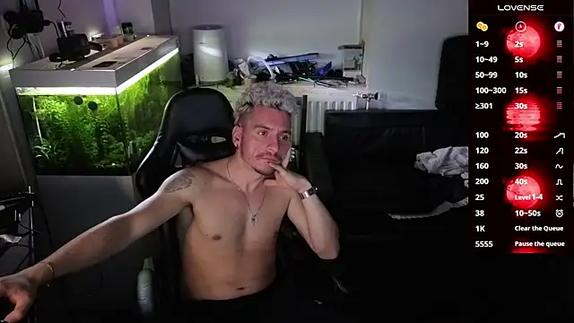 Rayzel White online show from 02-18-26, 10:50