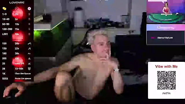 Snapshot of Rayzel_White chatting on 05-16-26, 01:48 Rayzel White online show from 05-16-26, 01:48