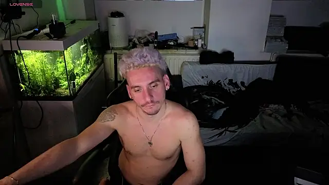 Rayzel White online show from 03-11-26, 11:43