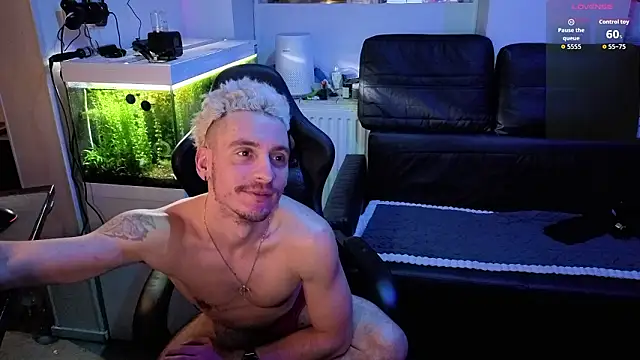 Rayzel White online show from 02-03-26, 02:53