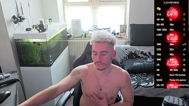 Rayzel White online show from 03-06-26, 01:17