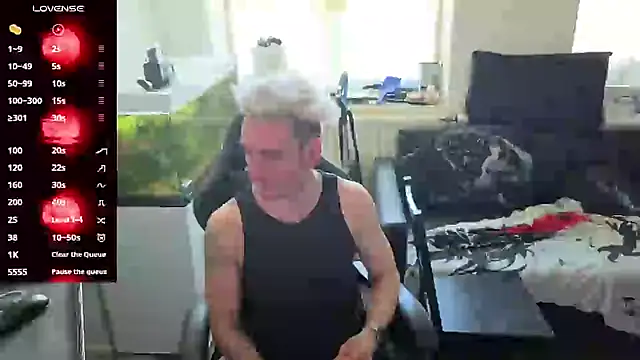 Snapshot of Rayzel_White chatting on 05-07-26, 11:46 Rayzel White online show from 05-07-26, 11:46