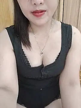 Snapshot of MaiNgoc_sexy chatting on 06-25-26, 05:18 MaiNgoc sexy online show from 06-25-26, 05:18
