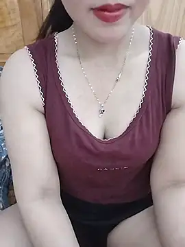 Snapshot of MaiNgoc_sexy chatting on 07-14-26, 11:49 MaiNgoc sexy online show from 07-14-26, 11:49