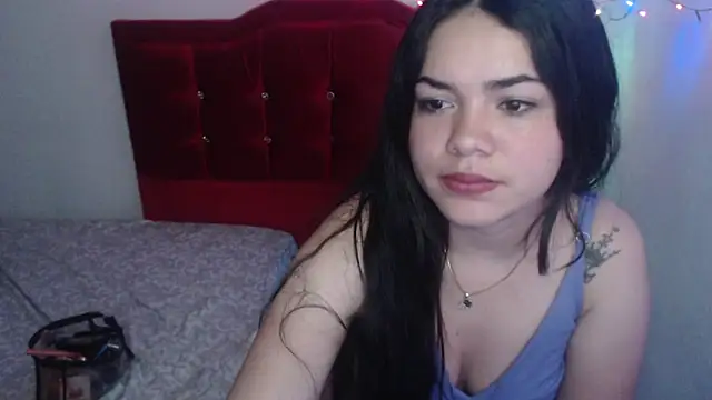 Loriiiany online show from 03-26-26, 02:32