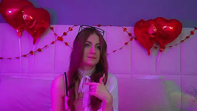 Snapshot of SofiaSarvain chatting on 02-12-26, 06:02 SofiaSarvain online show from 02-12-26, 06:02