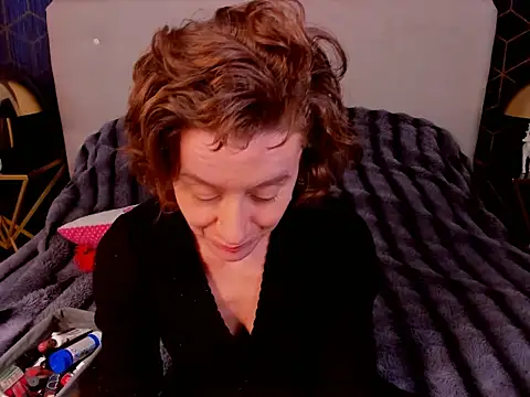 Snapshot of GingerWixxx chatting on 01-16-26, 04:27 GingerWixxx online show from 01-16-26, 04:27