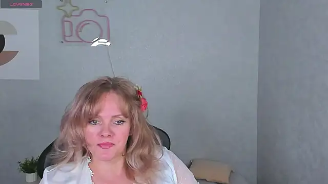 Snapshot of Victoria_Nelson chatting on 04-21-26, 02:51 Victoria Nelson online show from 04-21-26, 02:51