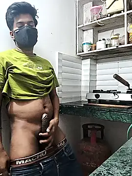 Hottlund6 online show from 03-29-26, 01:07