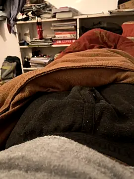 Snapshot of Hottlund6 chatting on 01-14-26, 04:32 Hottlund6 online show from 01-14-26, 04:32