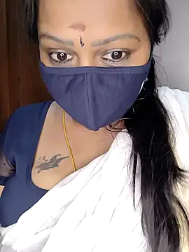 Snapshot of Tamil_Ranjitha chatting on 01-18-26, 04:10 Tamil Ranjitha online show from 01-18-26, 04:10