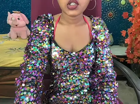 Snapshot of Brown-beauty chatting on 07-05-26, 01:18 Brown-beauty online show from 07-05-26, 01:18