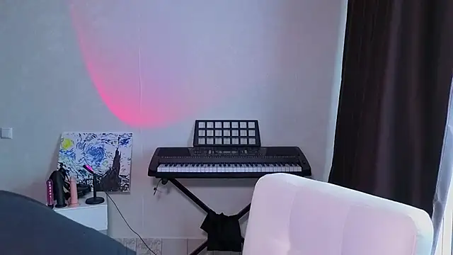 Catherine Karis online show from 07-17-26, 07:27