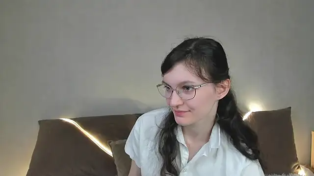 ThoraMarola online show from 03-16-26, 05:15