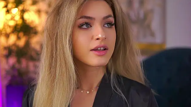 Snapshot of NayaQuinn chatting on 02-04-26, 07:09 NayaQuinn online show from 02-04-26, 07:09