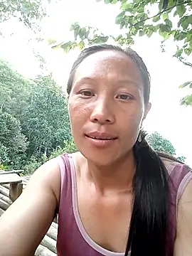 Snapshot of Diana-02 chatting on 05-16-26, 10:47 Diana-02 online show from 05-16-26, 10:47