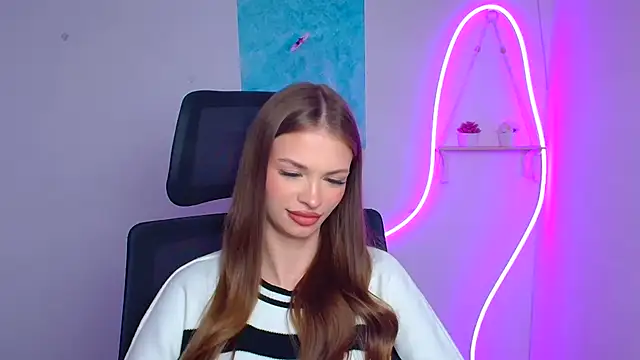 Lina Loveuu online show from 03-25-26, 12:59