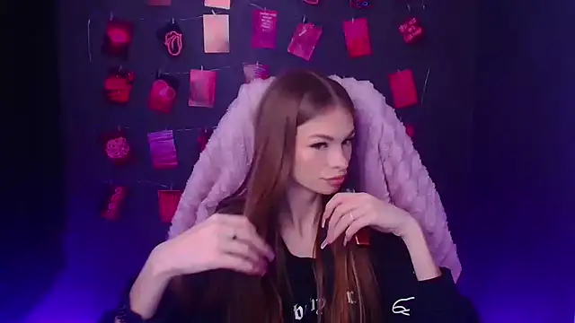 Lina Loveuu online show from 03-10-26, 12:42