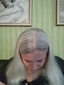Snapshot of NyushaLollipop chatting on 05-21-26, 04:04 NyushaLollipop online show from 05-21-26, 04:04