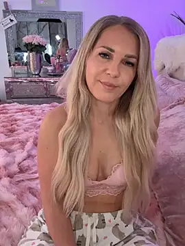 JulieSol online show from 02-09-26, 08:34