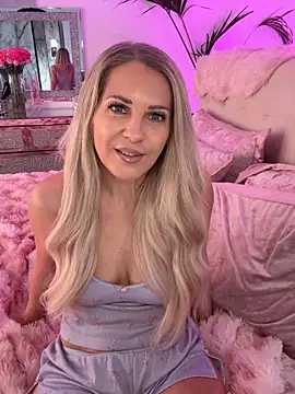 JulieSol online show from 02-24-26, 08:15