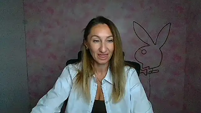 Diana Sweeet  online show from 03-18-26, 06:27