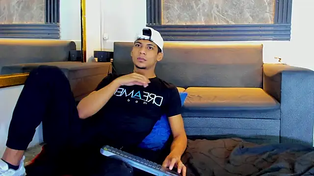 ALEX KEITH26 online show from 02-04-26, 12:33