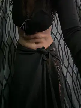 Sassyreyaaa online show from 04-11-26, 07:28