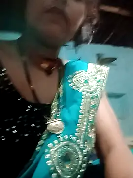 Snapshot of Roshni5050 chatting on 06-12-26, 04:27 Roshni5050 online show from 06-12-26, 04:27