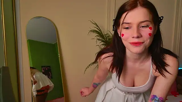 Snapshot of JinxMoon chatting on 02-14-26, 07:14 JinxMoon online show from 02-14-26, 07:14