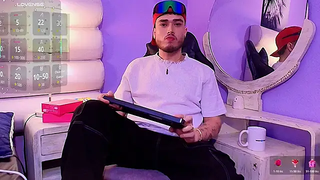 Snapshot of Salvattore_Muller chatting on 02-12-26, 08:30 Salvattore Muller online show from 02-12-26, 08:30