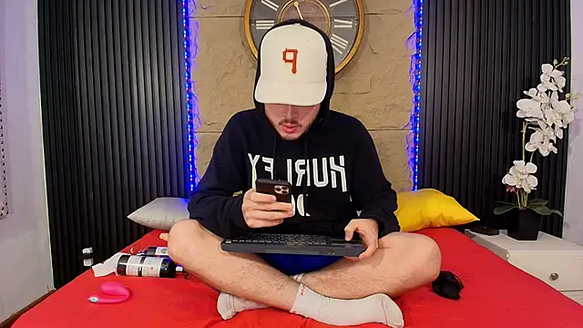 Salvattore Muller online show from 03-29-26, 08:27